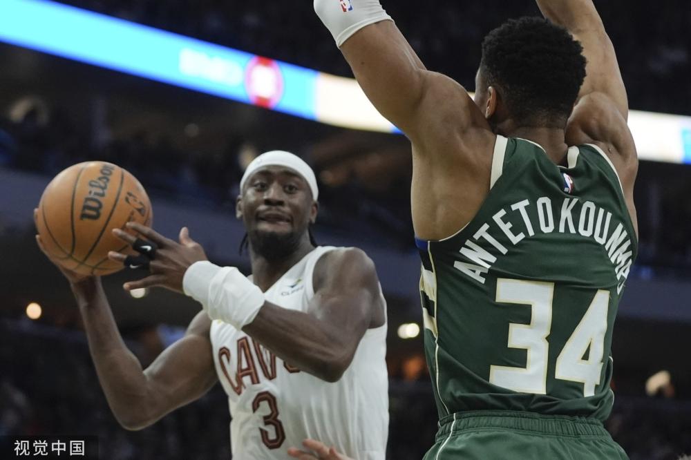 与娱乐圈的 与娱乐圈的