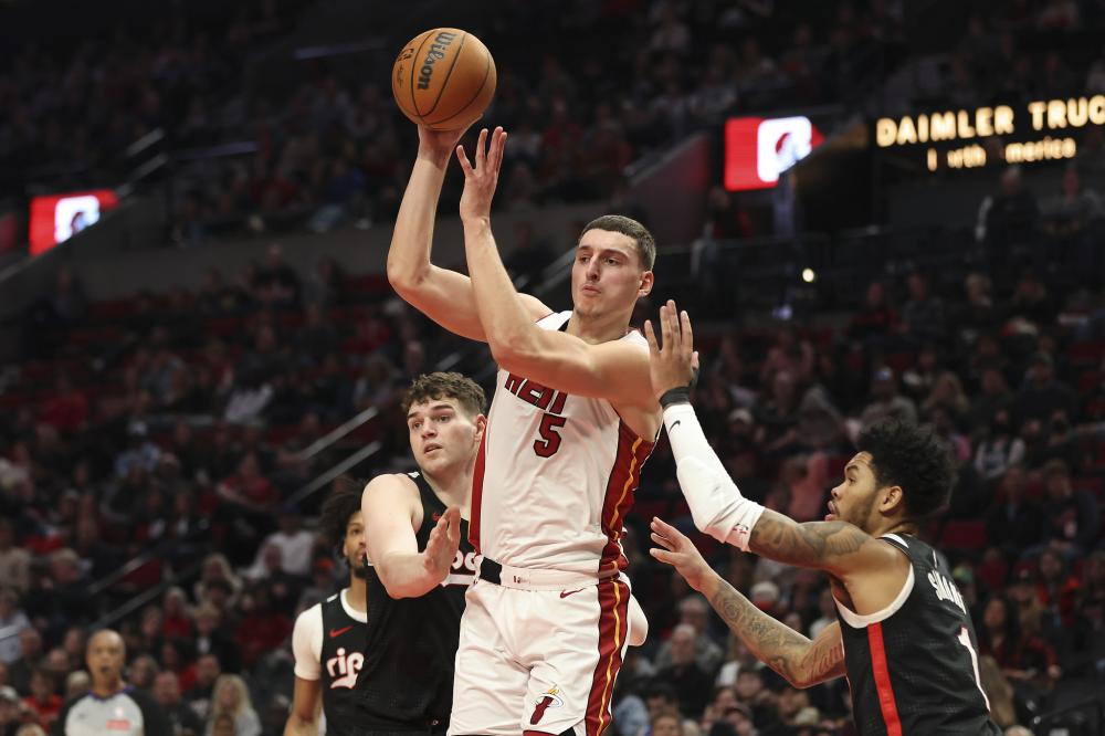 曾穿上致敬 曾穿上致敬